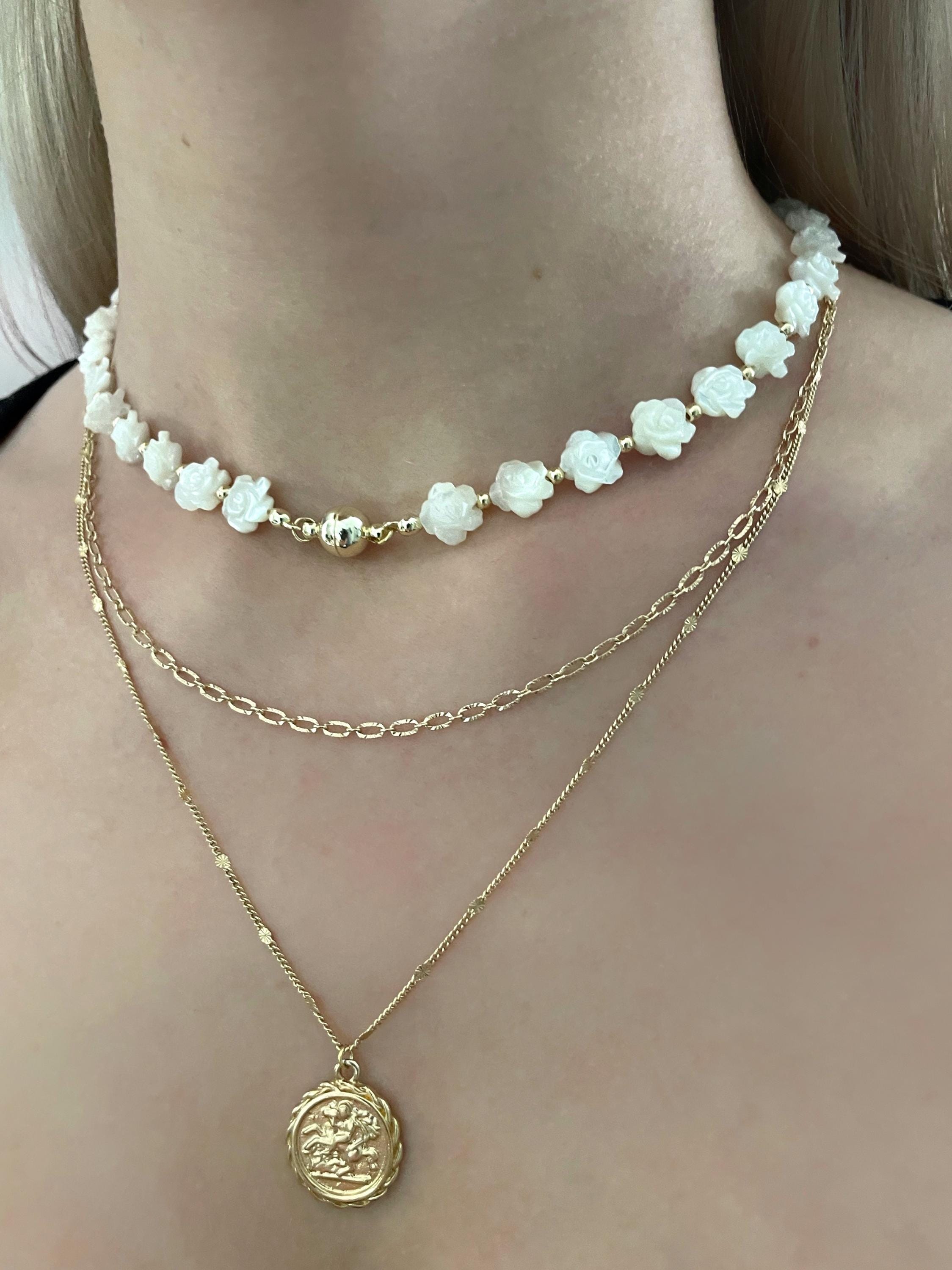 Dainty Rose Choker, 2 / 6
