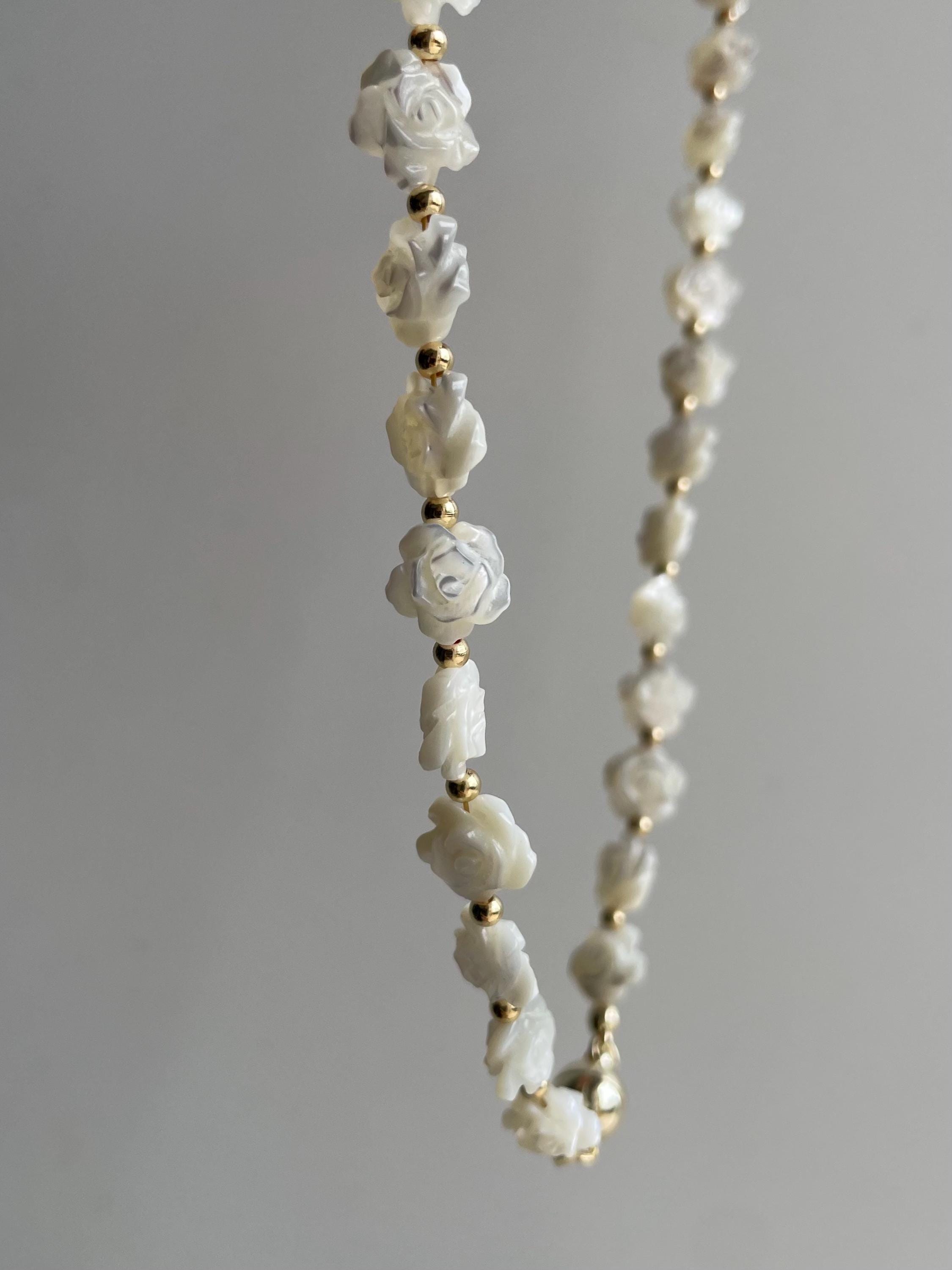 Dainty Rose Choker, 4 / 6