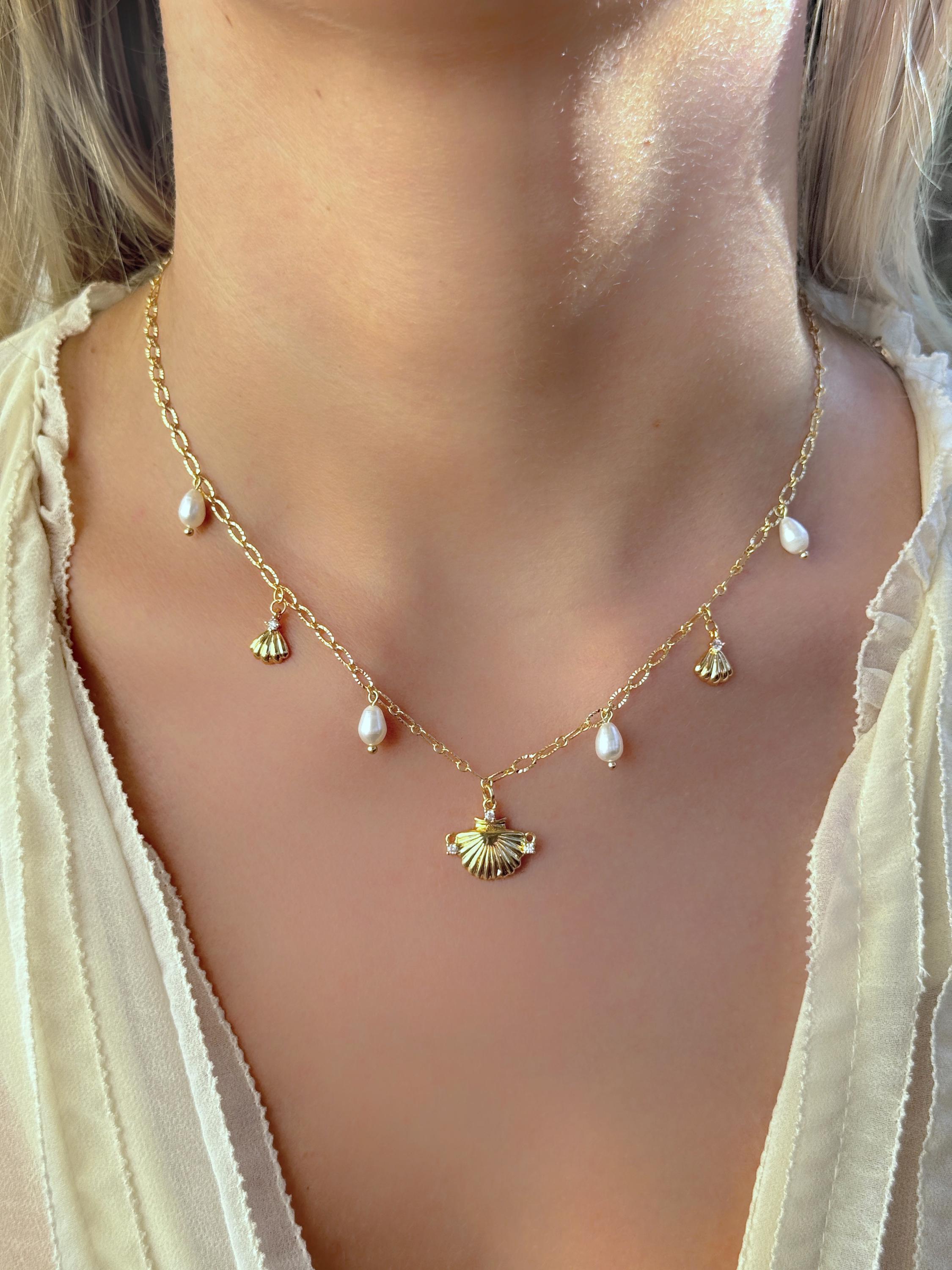 Mermaid Charms Necklace, 2 / 3