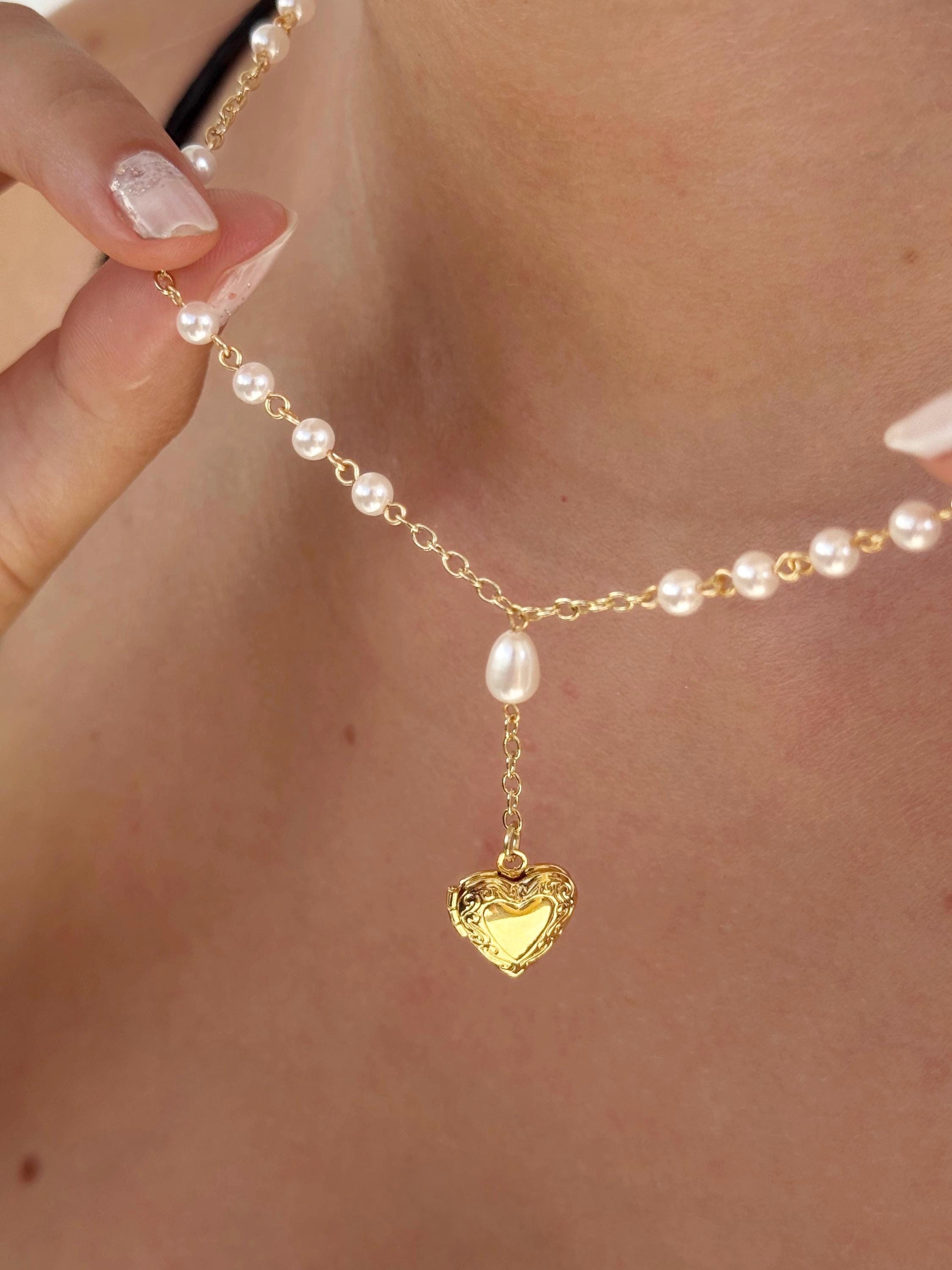 Vintage Pearl Rosary, 4 / 6